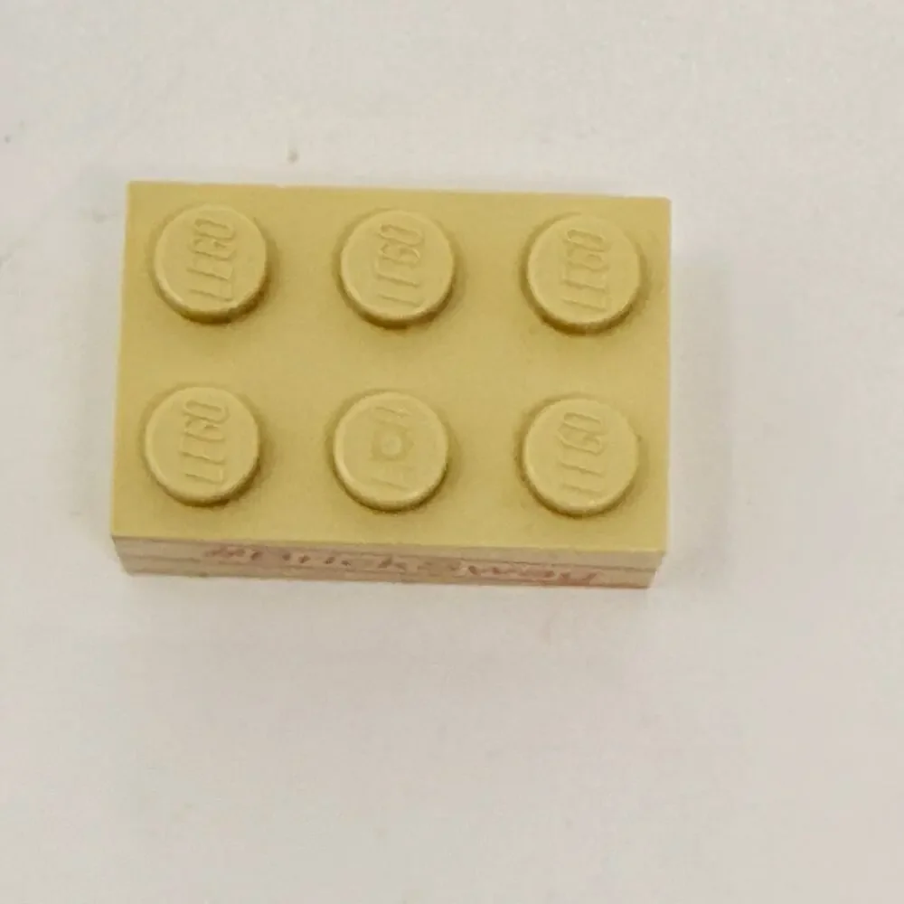 LEGO BrickSwag #BrickSwag December 2016 Printed Tan 2x3 Brick Promo Collectible - Picture 5 of 7